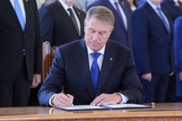 Legea avertizorilor de integritate a fost promulgată de președintele Klaus Iohannis