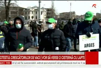 Protest inedit al crescătorilor de vaci. Fermierii vor să verse, simbolic, o cisternă cu lapte în comuna Surduc din Sălaj