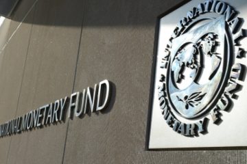 Consiliul de administraţie al FMI a aprobat un plan de asistenţă în valoare de 15,6 miliarde de dolari pentru Ucraina