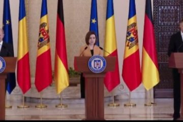 Olaf Scholz, după reuniunea trilaterală cu Maia Sandu și Klaus Iohannis: Sprijinim Moldova cu tot ce putem pentru a se apăra de încercările Rusiei de destabilizare. Iohannis: Vom continua să fim ferm și neabătut alături de Chișinău