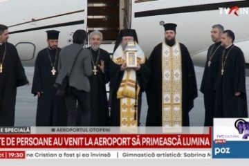 Lumina Sfântă de la Ierusalim a ajuns la București. Pentru prima dată, este împărțită și celor 3 eparhii din Basarabia