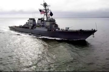 Distrugătorul american USS Milius a navigat prin Strâmtoarea Taiwan, China a supravegheat trecerea