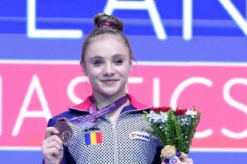 Sabrina Maneca-Voinea, medalie de bronz în finala de la sol, la Campionatele Europene de gimnastică artistică din Antalya