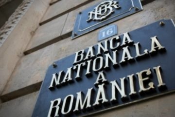 BNR: Restructurări sau falimente de firme ar putea avea loc pe fondul costurilor ridicate şi sistării măsurilor de sprijin