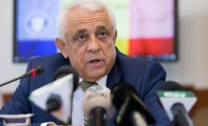 Petre Daea s-a întâlnit cu omologul ucrainean. ”Am stabilit să avem o comunicare săptămânală asupra tranzitului și a importului. Privirile umezite de lacrimile durerii ne-au determinat să cântărim atent, echilibrat, un drum al colaborării