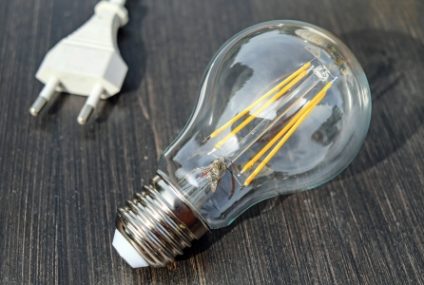 Eurostat: România, cea mai mare creştere a preţurilor la electricitate pentru consumatorii casnici din UE