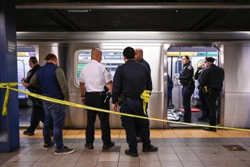 Jordan Neely – cel mai recent: Protestatarii blochează metroul din New York, deoarece fostul marine Daniel Penny a fost identificat în moartea prin sufocare – The Independent