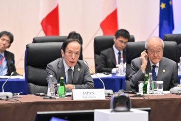 Guvernatorii băncilor centrale au avertizat, la reuniunea G7, că inflaţia este în continuare „ridicată” şi au insistat asupra angajamentului de a acţiona pentru stabilitatea preţurilor