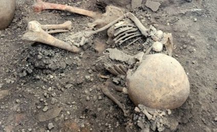 Arheologii au descoperit în situl arheologic Pompeii scheletele altor două victime ale erupţiei vulcanice devastatoare de acum două mii de ani