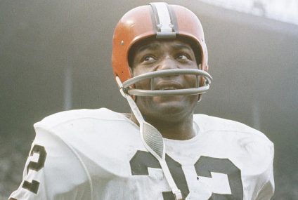 Clasamentul celor mai buni 25 de jucători din istoria NFL: Jim Brown ocupă un loc proeminent pe lista tuturor timpurilor a ligii – CBS s