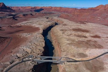 Statele dependente de râul Colorado trebuie să conserve o cantitate fără precedent de apă în acord – ABC News