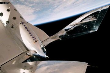 Compania de turism spațial a unui antreprenor miliardar realizează un zbor de testare cu echipaj cu mize mari – CNN