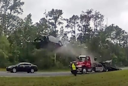 Accident de mașină din Georgia sălbatică: o femeie din Florida se salvează la 120 de picioare de rampa camionului de remorcare, arată videoclip – The Washington Post