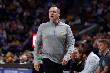 Frank Vogel, Suns finalizează acordul pentru a-l angaja ca antrenor: Surse – The Athletic