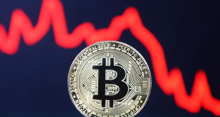 bitcoin-scade-sub-26.000-usd-dupa-ce-sec-a-dat-in-judecata-schimbul-de-criptomonede-binance-–-cnbc