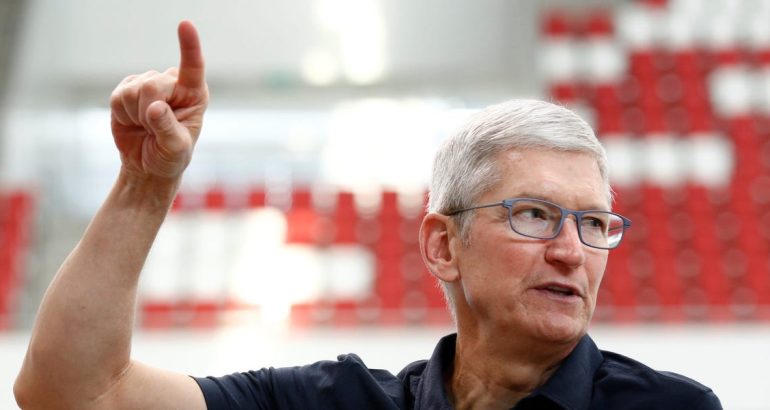 tim-cook-stimuleaza-confuzia-spunand-ca-apple-vision-pro-costa-„34,99-usd”-–-business-insider