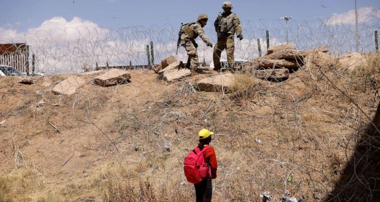 intrarile-ilegale-la-granita-de-sud-au-scazut-cu-70%-fata-de-maximele-record-de-la-sfarsitul-titlului-42-–-abc-news