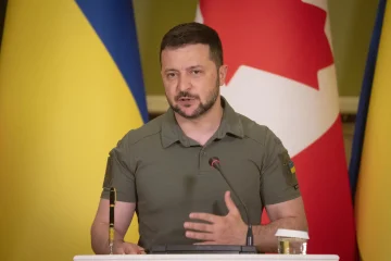 Zelenskyy spune că „acțiuni contraofensive, defensive” au loc în Ucraina – The Associated Press