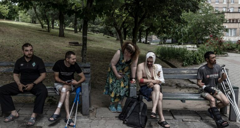 ofensiva-ucrainei-incepe-cu-teren-castigat,-tancuri-pierdute-–-the-wall-street-journal