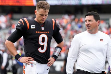 Joe Burrow aggravates calf injury as Bengals fall to 0-2 – ESPN