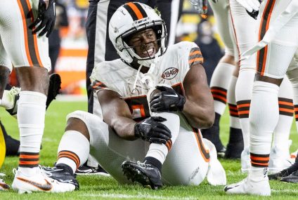 Nick Chubb out for season: Browns RB options as Kareem Hunt visits, Jerome Ford to be ‘featured back’ – CBS s