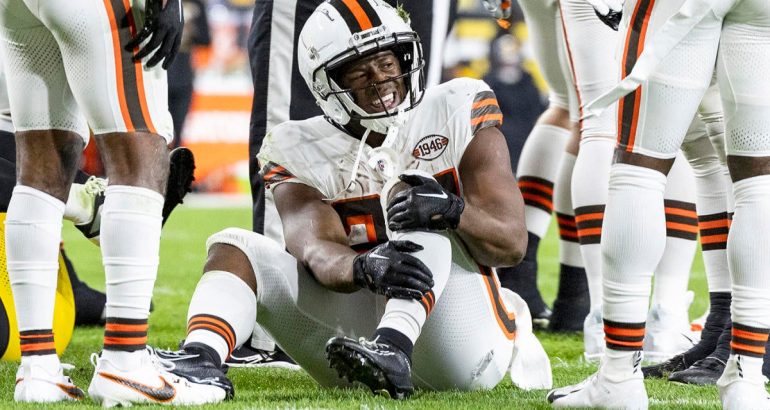 nick-chubb-out-for-season:-browns-rb-options-as-kareem-hunt-visits,-jerome-ford-to-be-‘featured-back’-–-cbs-s