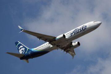 What we know about the off-duty Alaska Airlines pilot accused of trying to shut off a plane’s engines mid-flight – CNN