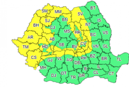 Cod galben de ploi şi vijelii pentru mai multe judeţe din ţară, până sâmbătă dimineaţă