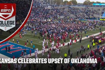 Kansas fans STORM THE FIELD after upsetting No. 6 Oklahoma | ESPN College Football – ESPN