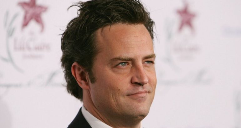 matthew-perry,-‘friends’-star,-dies-at-54-–-the-new-york-times