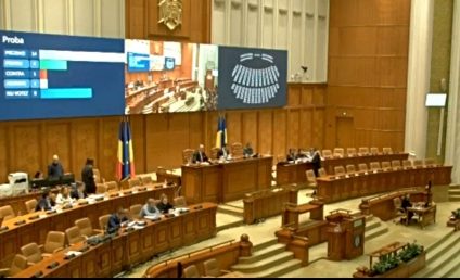 Camera Deputaţilor a dezbătut moţiunea simplă depusă de USR şi Forţa Dreptei împotriva ministrului Finanţelor