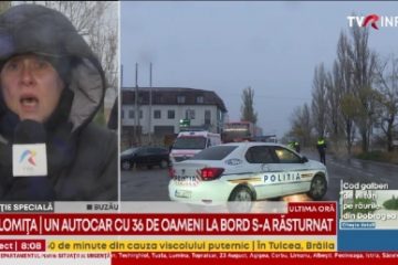 O persoană a fost rănită ușor după ce un autocar în care se aflau 36 de persoane s-a răsturnat în zona localităţii Iazu din Ialomița