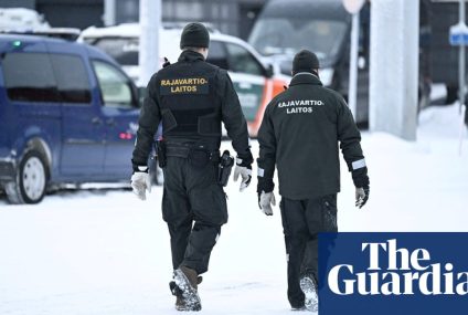 Finland closes entire border with Russia after tensions over asylum seekers – The Guardian