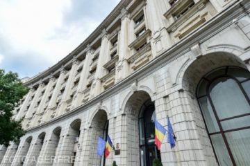 Ministerul Finanțelor: Datoria guvernamentală a urcat în septembrie la 50,5% din PIB