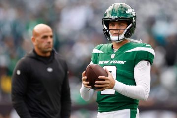 Zach Wilson reluctant to step back into starting role as Jets mull QB change: Sources – The Athletic