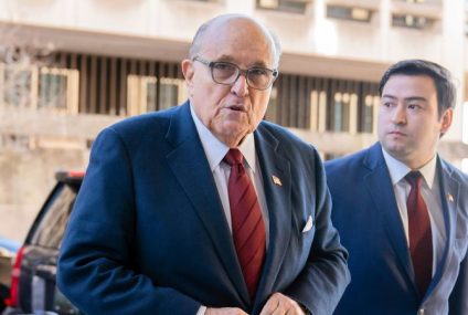 Judge rebukes Giuliani over ‘defamatory’ comments he made about Georgia election workers during defamation damages trial – CNN