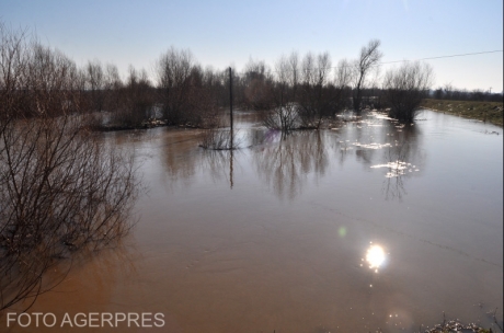 cod-galben-de-inundatii-pe-rauri-din-opt-judete,-miercuri-si-joi