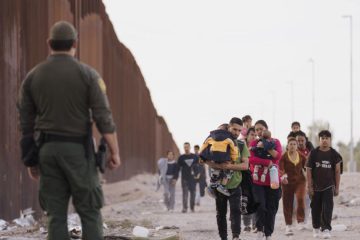 Drastic border restrictions considered by Biden and the Senate reflect seismic political shift on immigration – CBS News