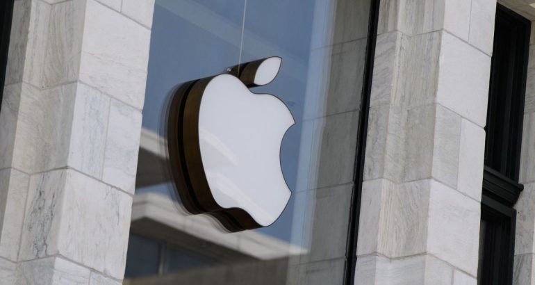 apple-agrees-to-pay-out-$25m-to-settle-lawsuit-over-family-sharing-–-techcrunch