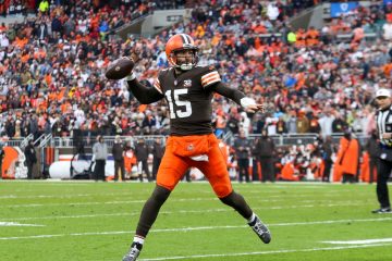 Joe Flacco leads Browns to comeback 20-17 victory over Bears – NBC s