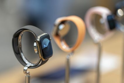 Apple stock slips as company halts Apple Watch sales – Yahoo Finance