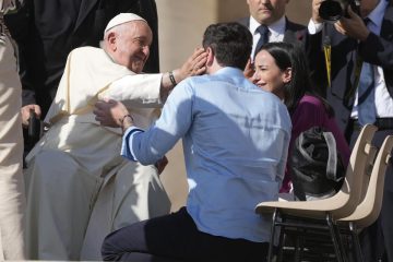 Pope approves blessings for same-sex couples that must not resemble marriage – Yahoo News