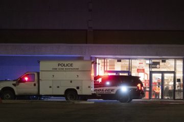 Colorado shooting: Gunfire between two groups leaves one dead on Christmas Eve – The Associated Press