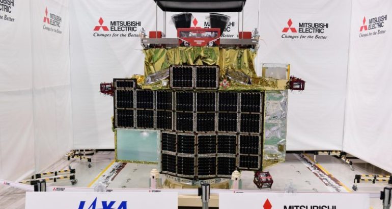 japan’s-lunar-spacecraft-arrives-in-orbit-ahead-of-historic-moon-landing-attempt-–-cnn