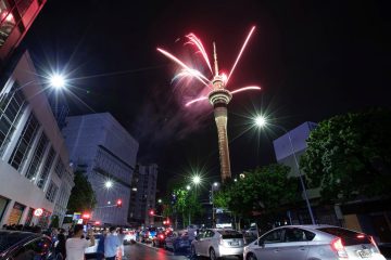 World welcomes the New Year with fireworks and prayers – Al Jazeera English