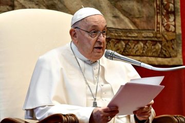 Pope calls for ban on surrogacy, calling it ‘based on exploitation’ – CNN