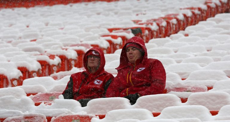 ticket-prices-plummet-for-dolphins-chiefs-playoff-game-with-bitter-cold-temperatures-in-the-forecast-–-yahoo-s