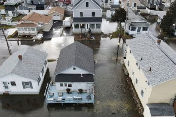 Vicious storm triggers historic coastal flooding as Arctic chill tees up the South’s first snow – CNN