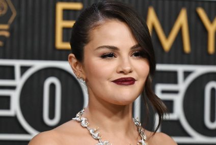 Selena Gomez Gets Candid With Fans In Vulnerable Post About Her Body Image – HuffPost