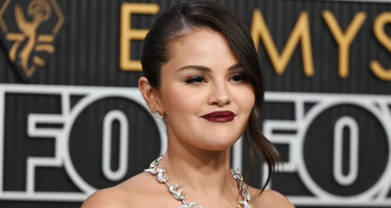 selena-gomez-gets-candid-with-fans-in-vulnerable-post-about-her-body-image-–-huffpost